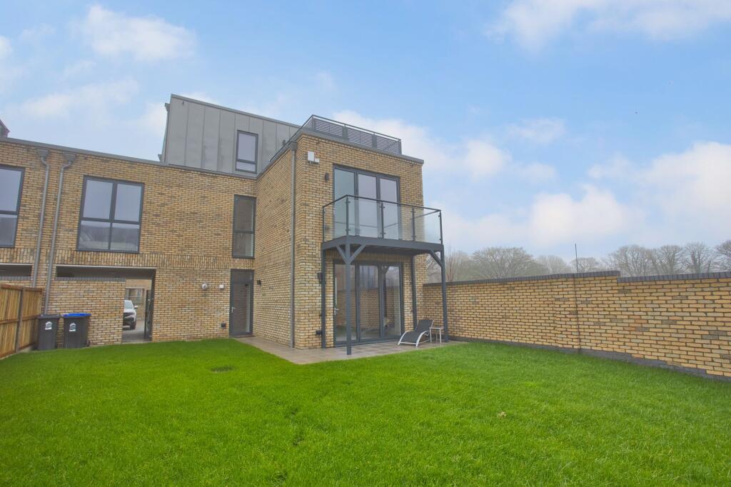 Additional image 18 of 1 Officers View, Guston, CT15