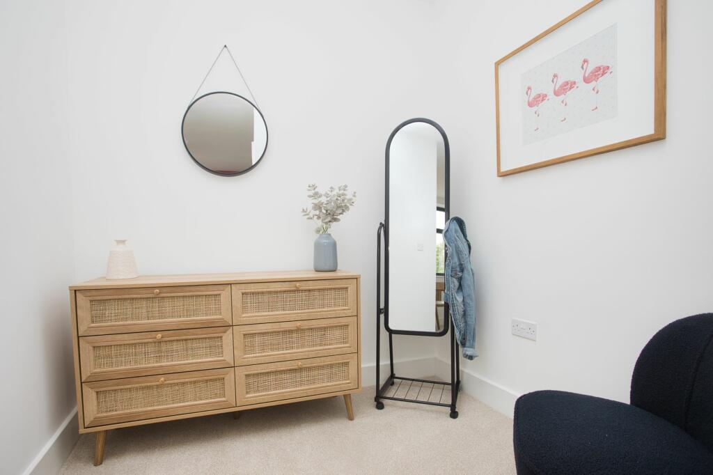 Additional image 16 of 9 Dover Road, Dover, CT15