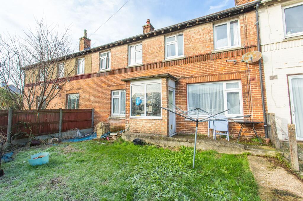 4 bedroom terraced house