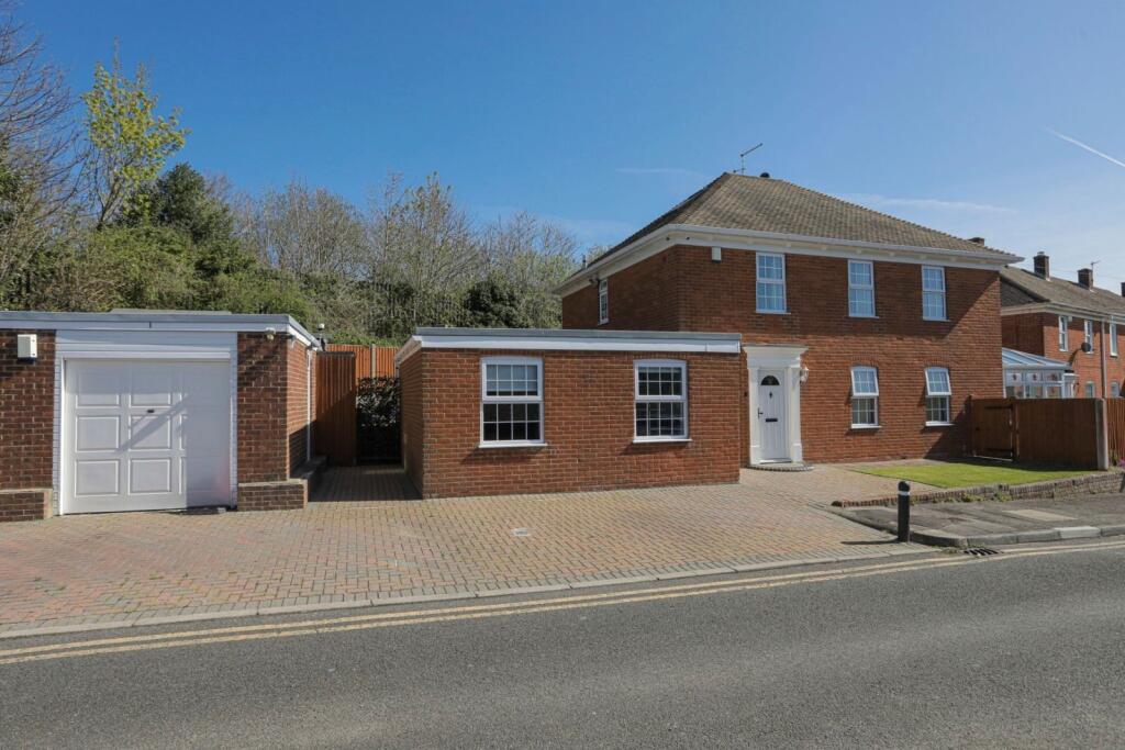 Main image of property: Carlsden Close, River, CT17