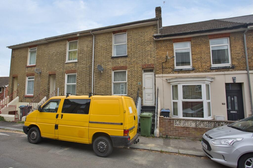 4 bedroom terraced house