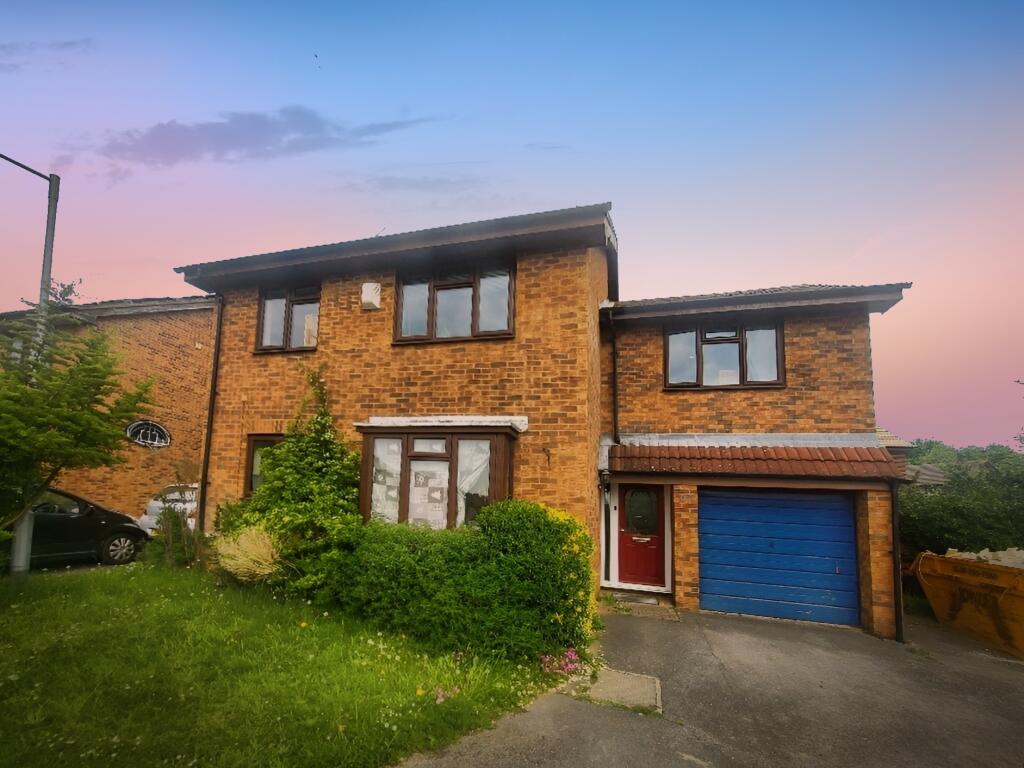 Main image of property: Wokingham, RG41 3UZ