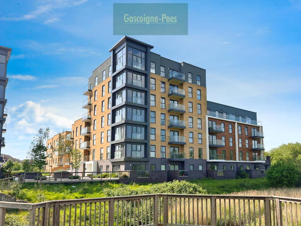 Main image of property: Montagu House, Padworth Avenue, Reading, RG2