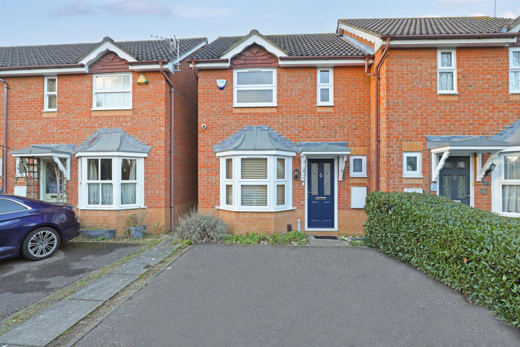 Main image of property: Howard Close, Loughton, Essex, IG10