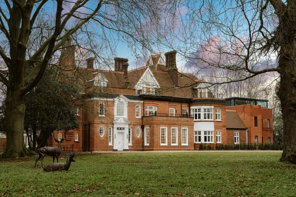 Main image of property: Two Bedroom Apartment, Epping, Essex