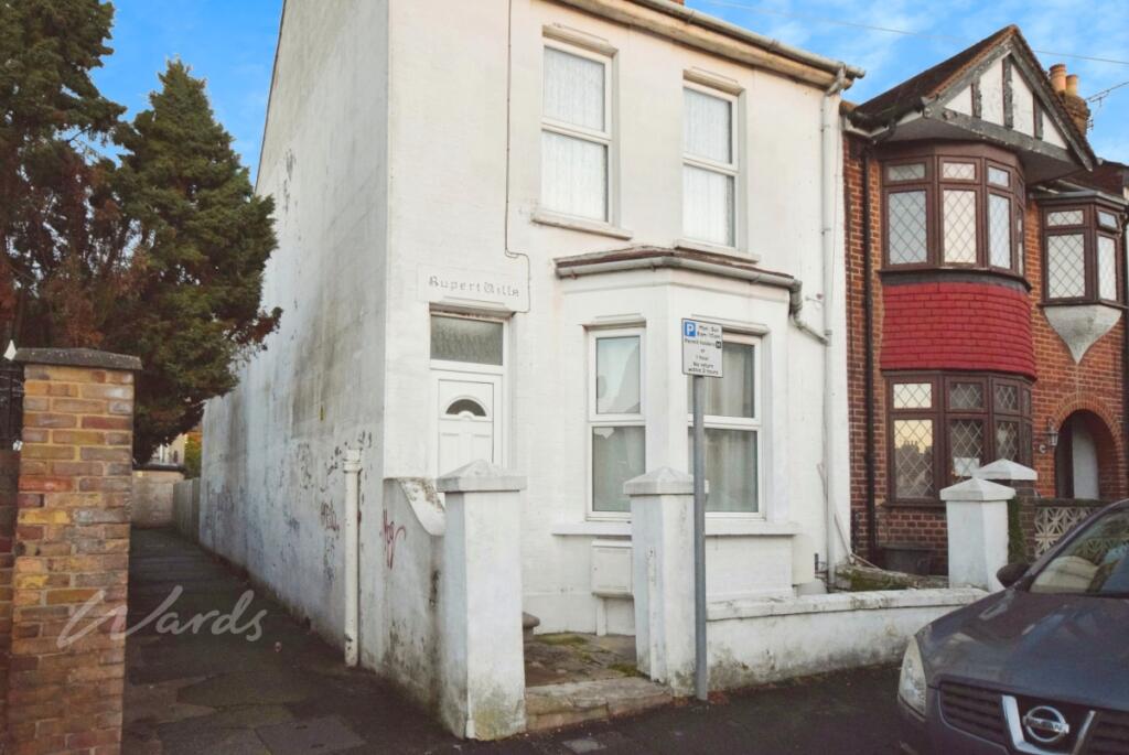 Main image of property: Shakespeare Road Gillingham ME7