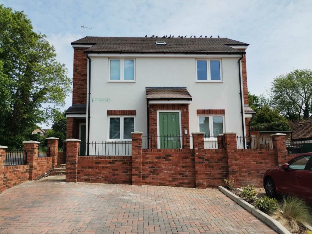 2 bedroom apartment for sale in Green End Road, Boxmoor, HP1