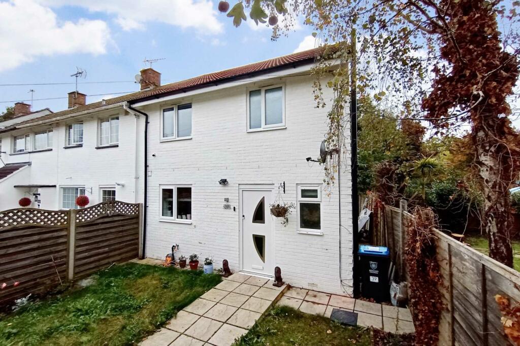 2 bedroom house for sale in End Close, Hemel Hempstead, HP3
