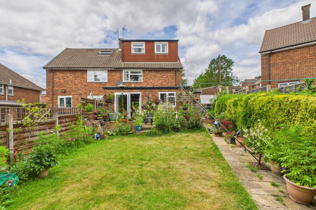 Main image of property: Fairway, Hemel Hempstead, HP3