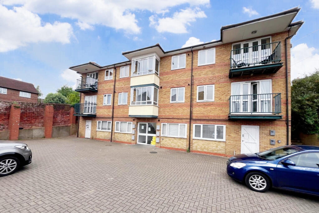 Main image of property: Figtree Hill, Hemel Hempstead, HP2