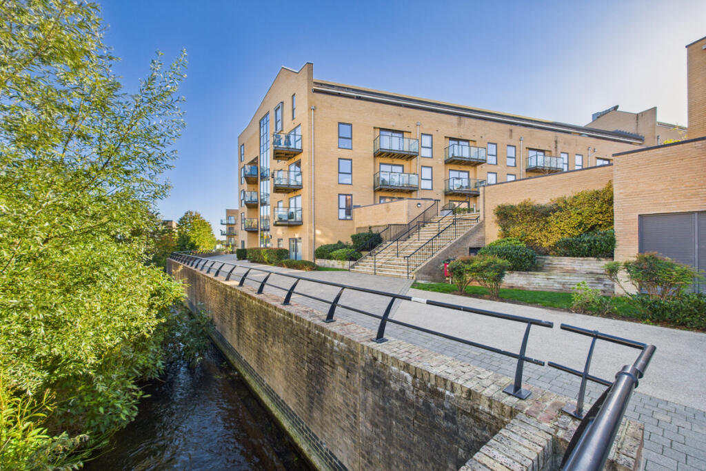Main image of property: The Embankment, Hemel Hempstead, HP3