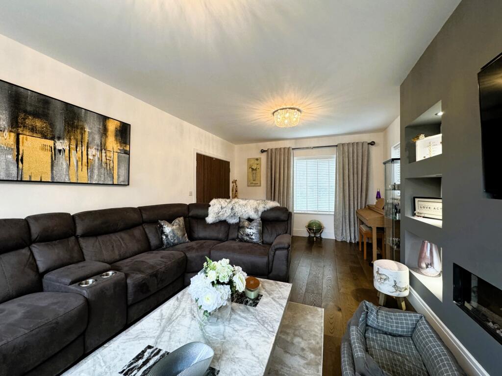 Additional property image - Bloomery Close, Alfreton, DE55