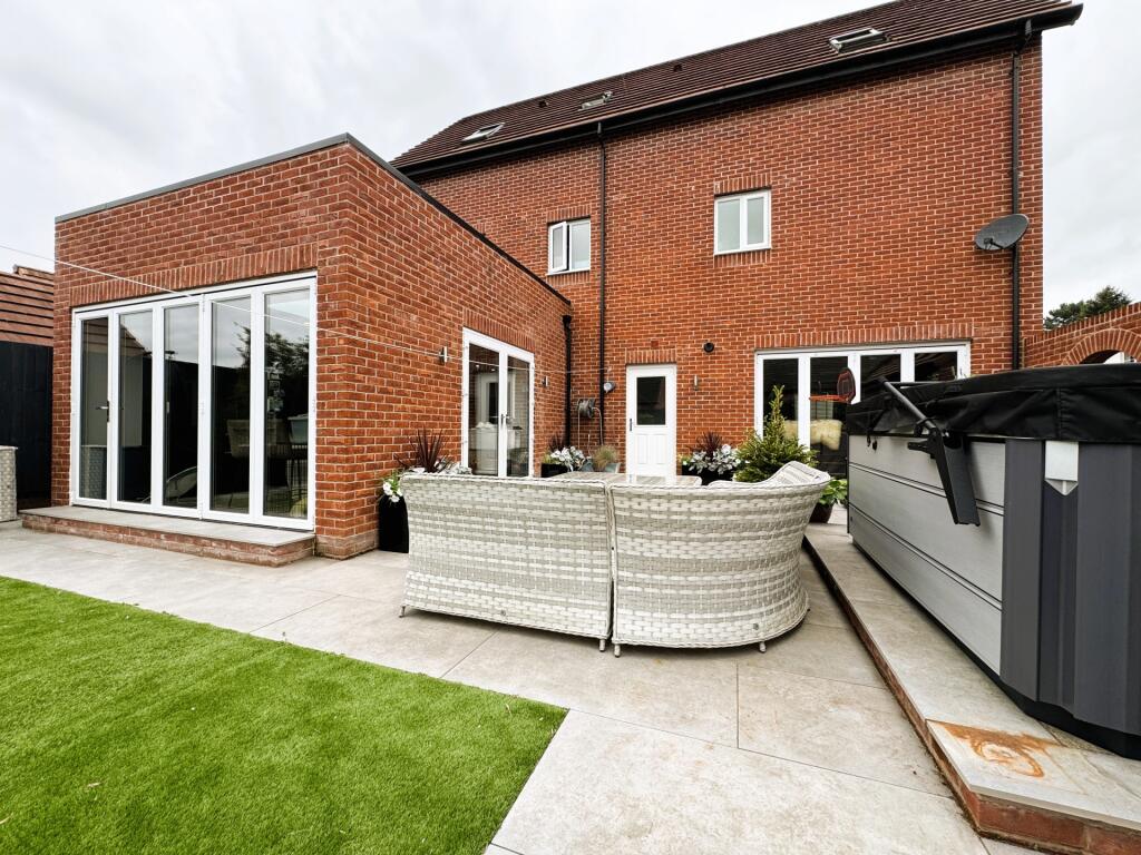 Additional property image - Bloomery Close, Alfreton, DE55