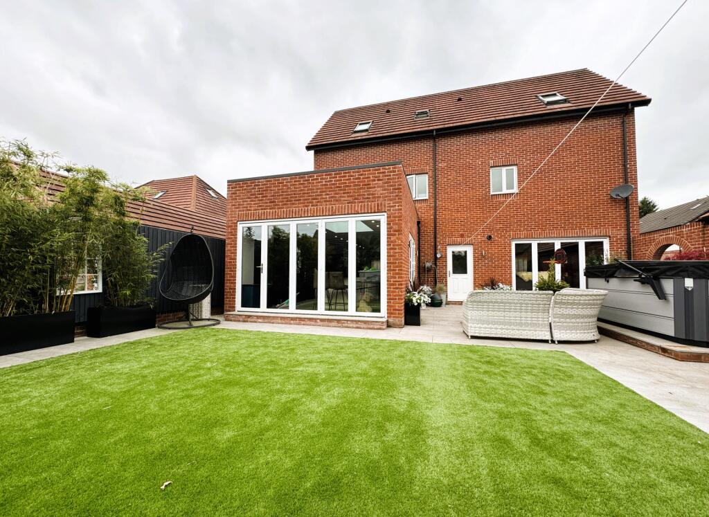 Additional property image - Bloomery Close, Alfreton, DE55