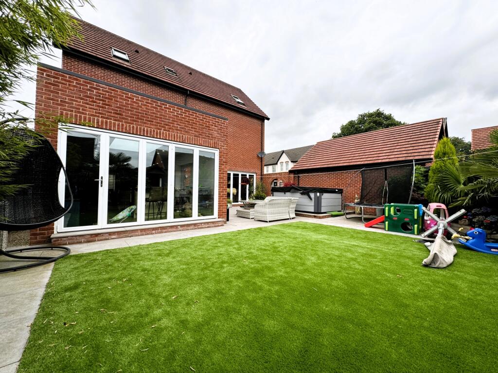 Additional property image - Bloomery Close, Alfreton, DE55