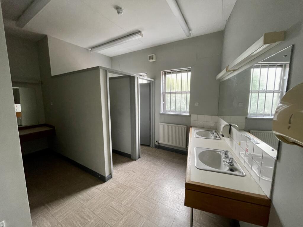 Additional property image - High Street, Alfreton, DE55