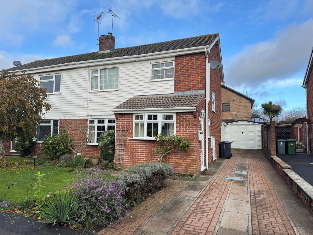 Main image of property: Laburnum Crescent, Swanwick, DE55