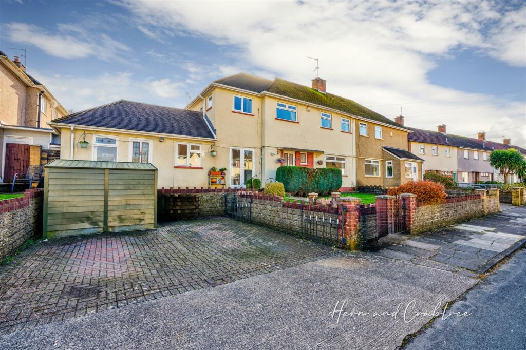3 bedroom semi-detached house for sale in Heol Gwilym, Fairwater, Cardiff, CF5