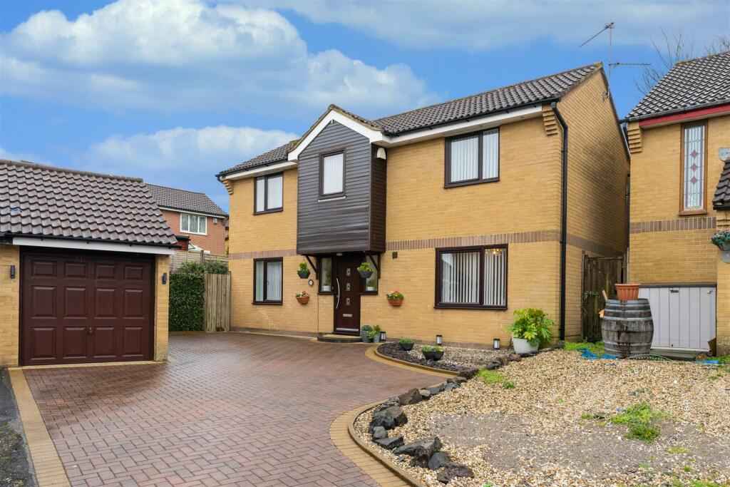 4 bedroom detached house for sale in Sanctuary Court, Culverhouse Cross, Cardiff, CF5