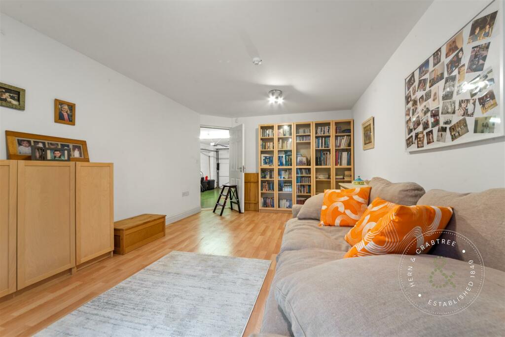 Additional property image - Petherton Mews, Llantrisant Road, Llandaff, Cardiff