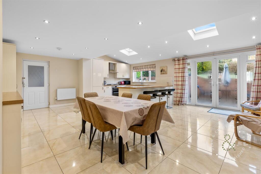 Additional property image - Dan-Y-Bryn Avenue, Radyr, Cardiff