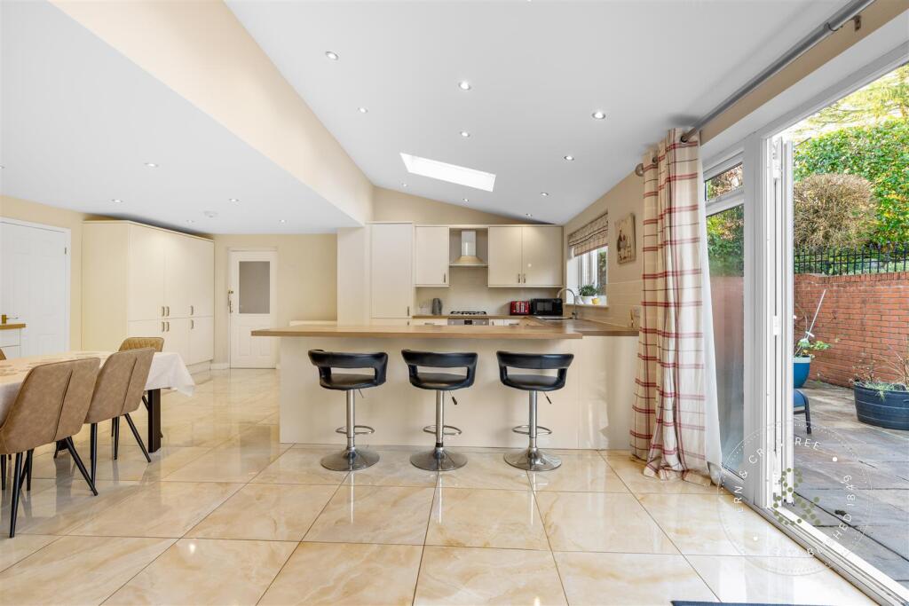 Additional property image - Dan-Y-Bryn Avenue, Radyr, Cardiff