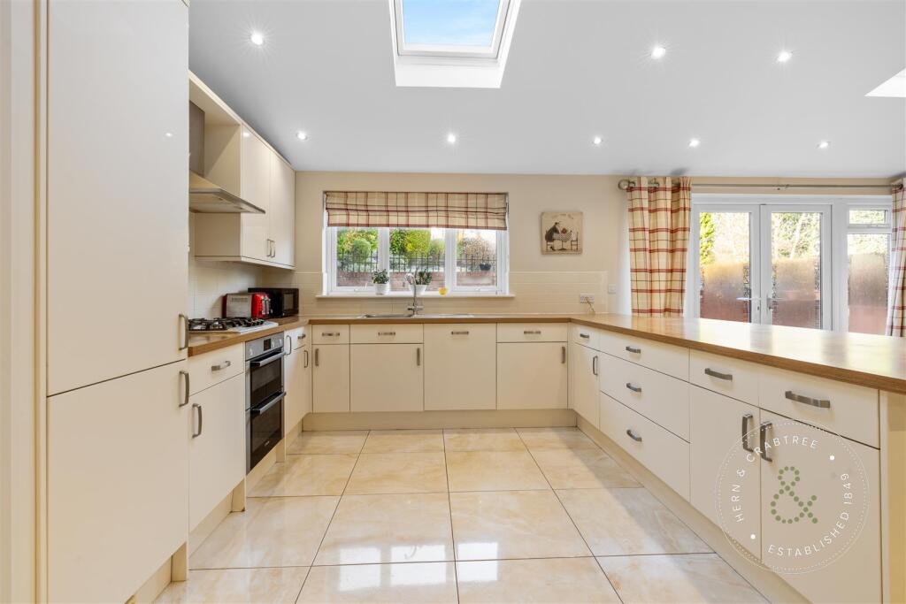Additional property image - Dan-Y-Bryn Avenue, Radyr, Cardiff