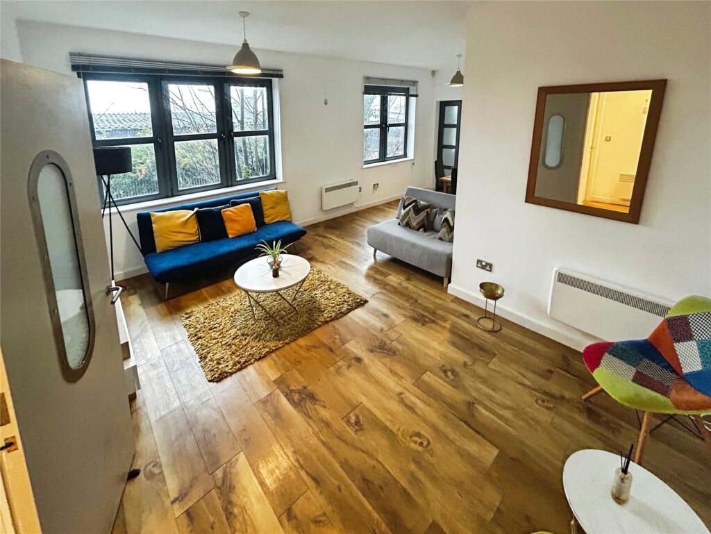 Main image of property: Bishopsgate House, Coventry, CV1