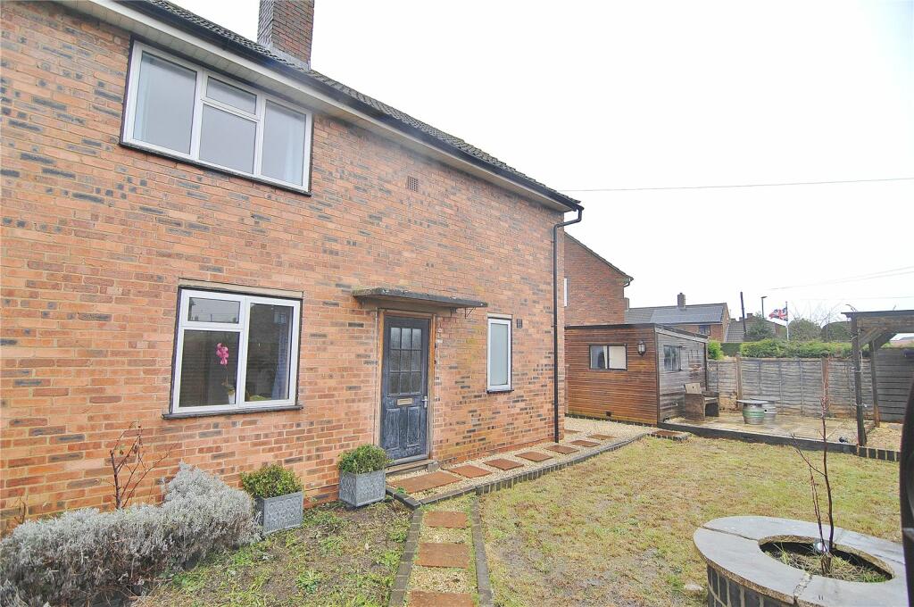 3 bedroom semidetached house for sale in Victoria Drive, Eastington