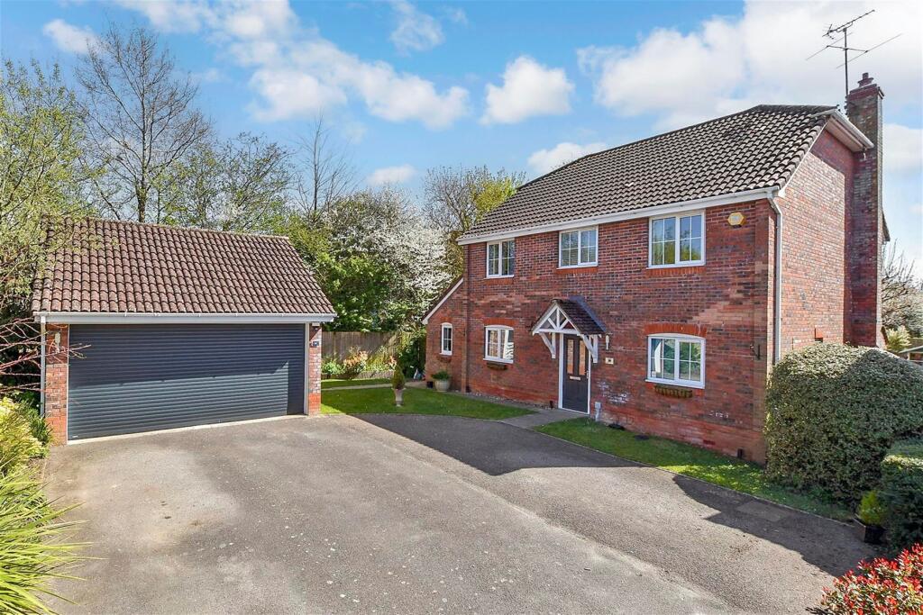 Main image of property: Warminghurst Close, Ashington, West Sussex