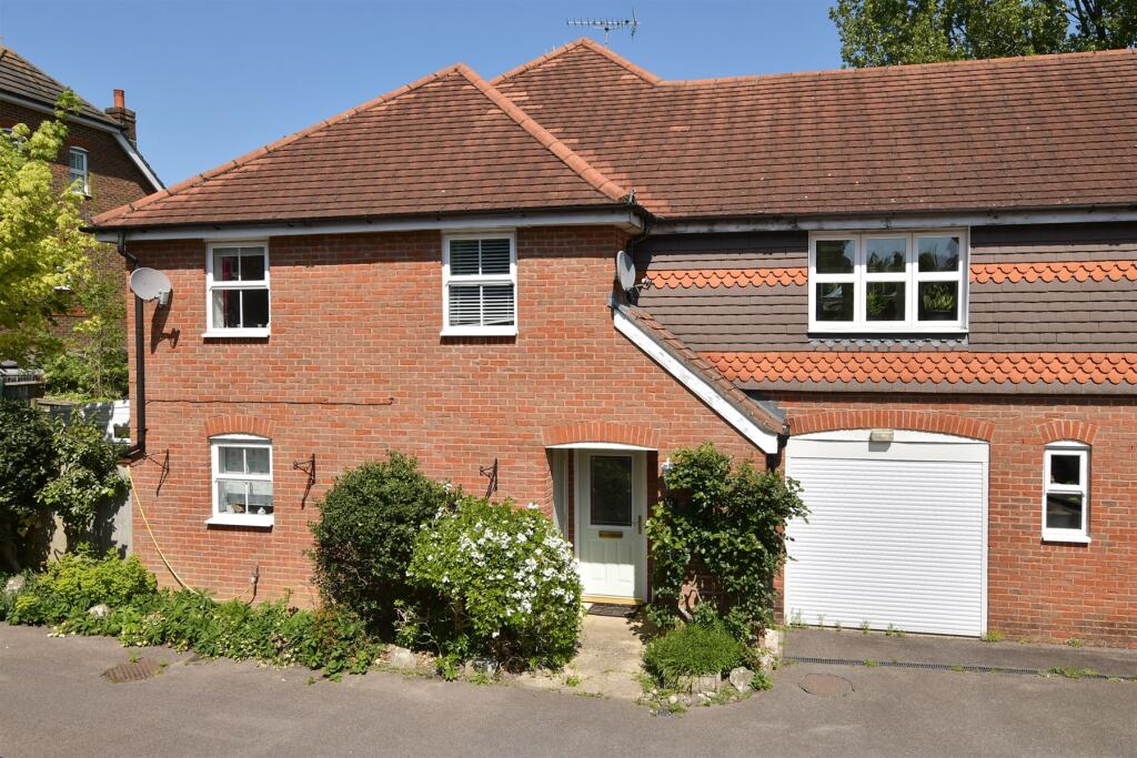 Main image of property: Crowhurst Crescent, Storrington, West Sussex