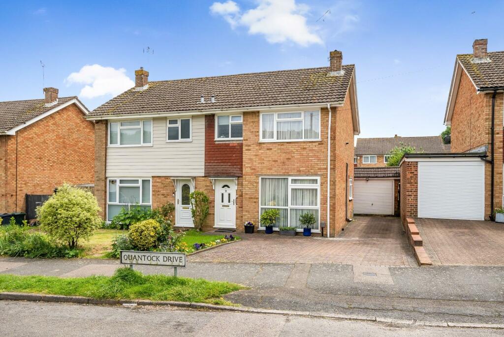 3 bedroom semidetached house for sale in Quantock Drive, Ashford TN24