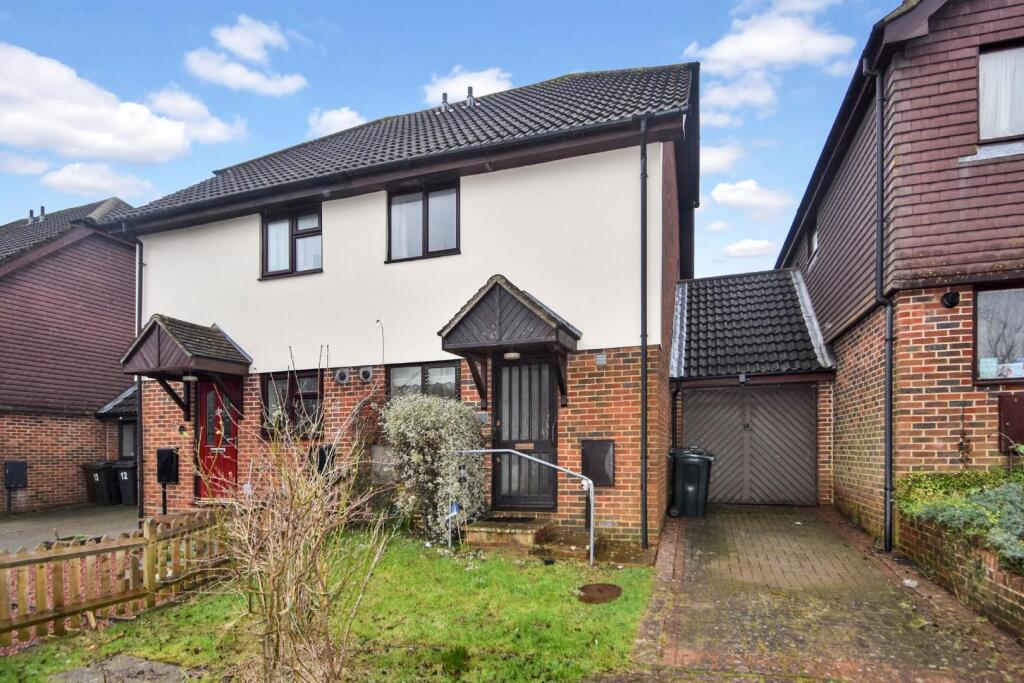 Main image of property: Jarvis Place, St. Michaels, TN26
