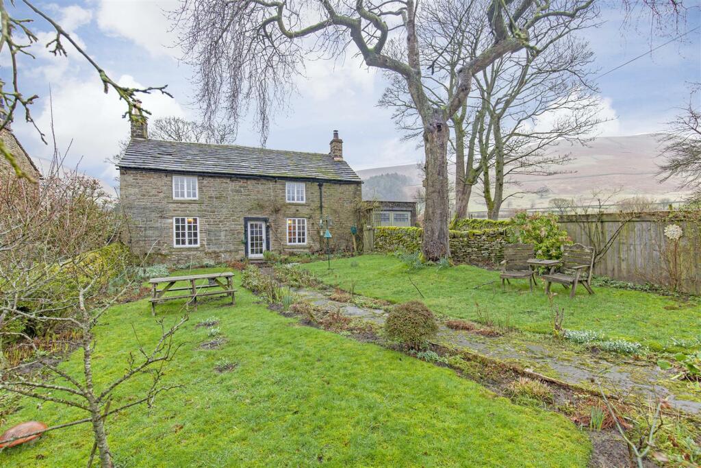 2 bedroom detached house for sale in Upper Booth, Edale, Hope Valley, S33