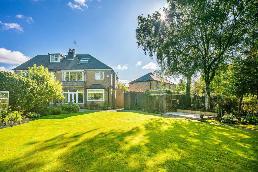 4 bedroom semidetached house for sale in 20 Heather Lea Place, Dore