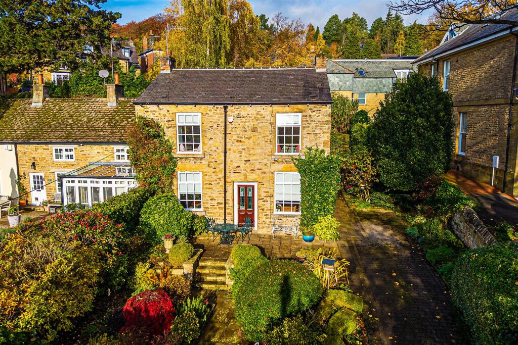 Main image of property: 26, Ranmoor Road, Sheffield, S10 3HG