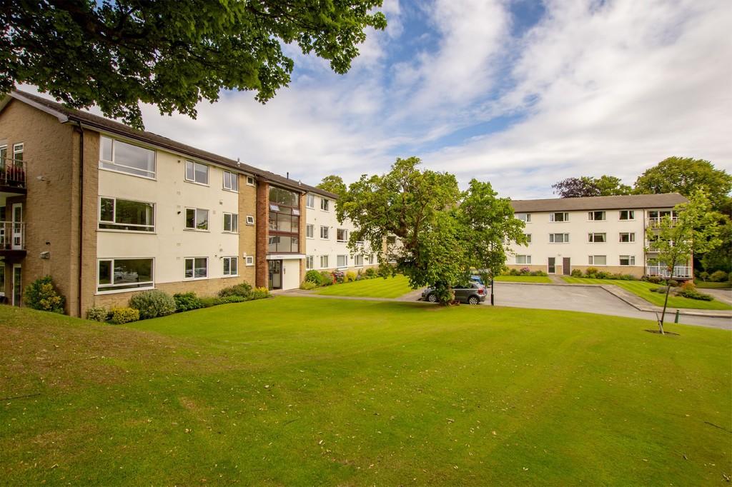 3 bedroom apartment for sale in 54 The Glen, Endcliffe Vale Road