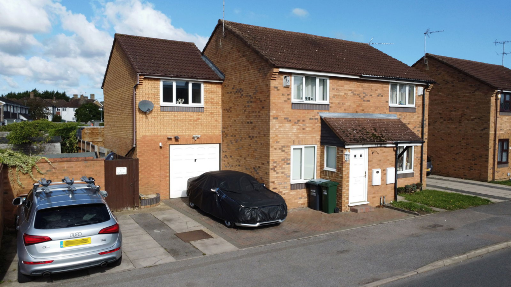Main image of property: Springwell Avenue, Mill End, Rickmansworth, Hertfordshire