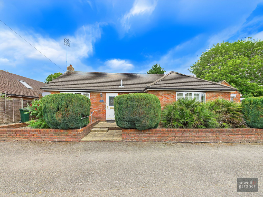 Main image of property: The Crescent, Croxley Green, Rickmansworth, WD3