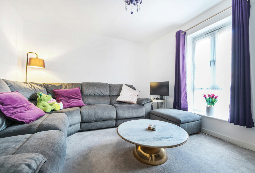 Additional property image - Faithfields Close, Hanham, Bristol, Gloucestershire, BS15