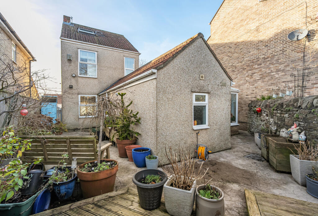 Additional property image - Hunters Road, Hanham, Bristol, Gloucestershire, BS15