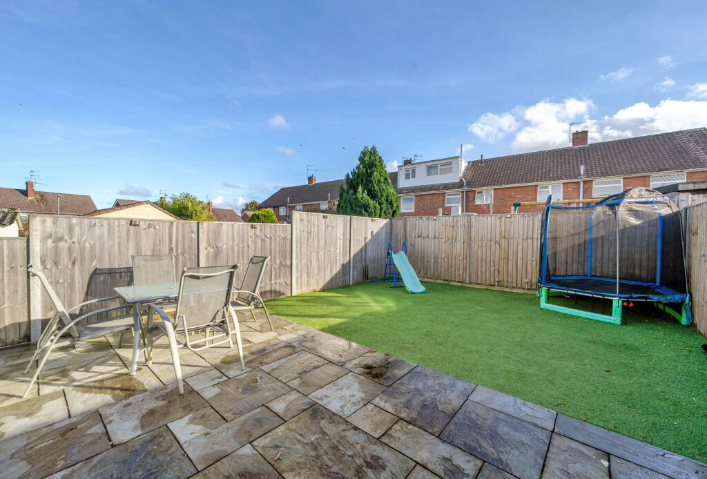 Additional property image - Earlstone Crescent, Bristol, Gloucestershire, BS30
