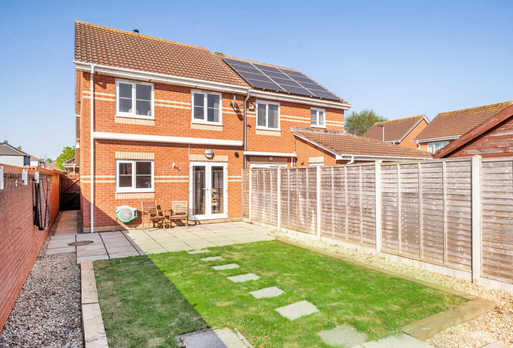 Main image of property: Rangers Walk, Hanham, Bristol, Gloucestershire, BS15