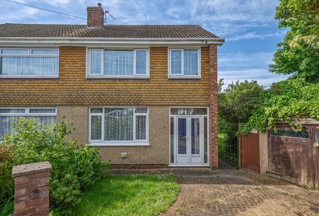 Main image of property: Hesding Close, Hanham, Bristol, Gloucestershire, BS15