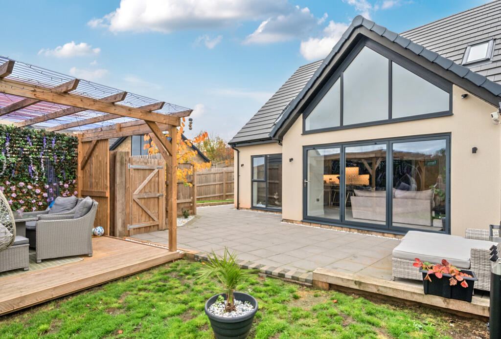 Main image of property: Bridge Close, Wick, Bristol, Gloucestershire, BS30