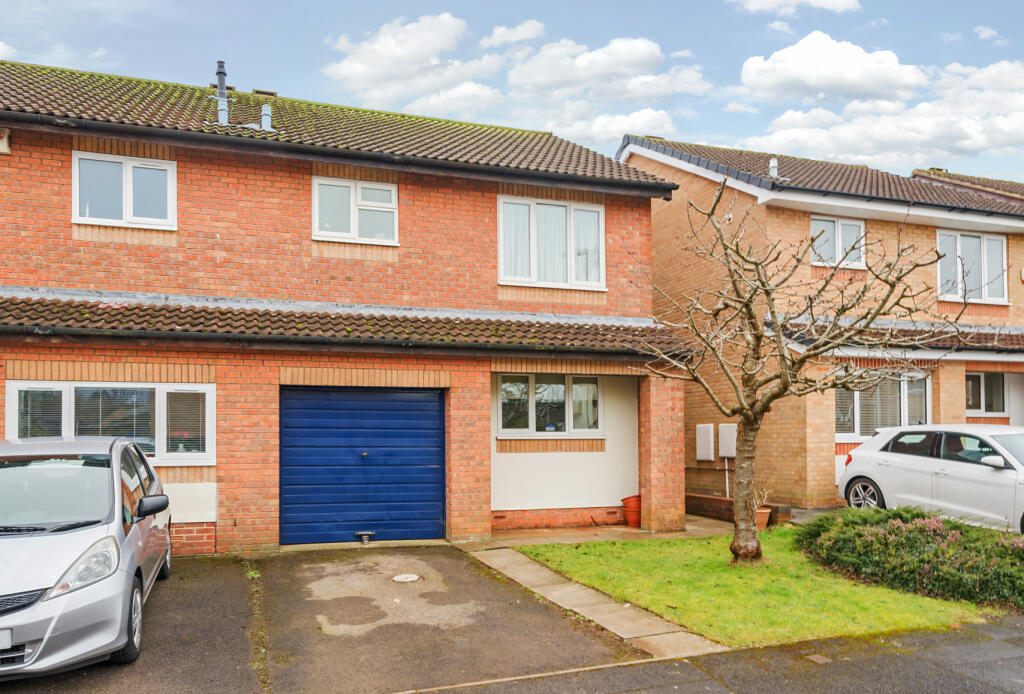 3 bedroom semidetached house for sale in Archer Court, Longwell Green
