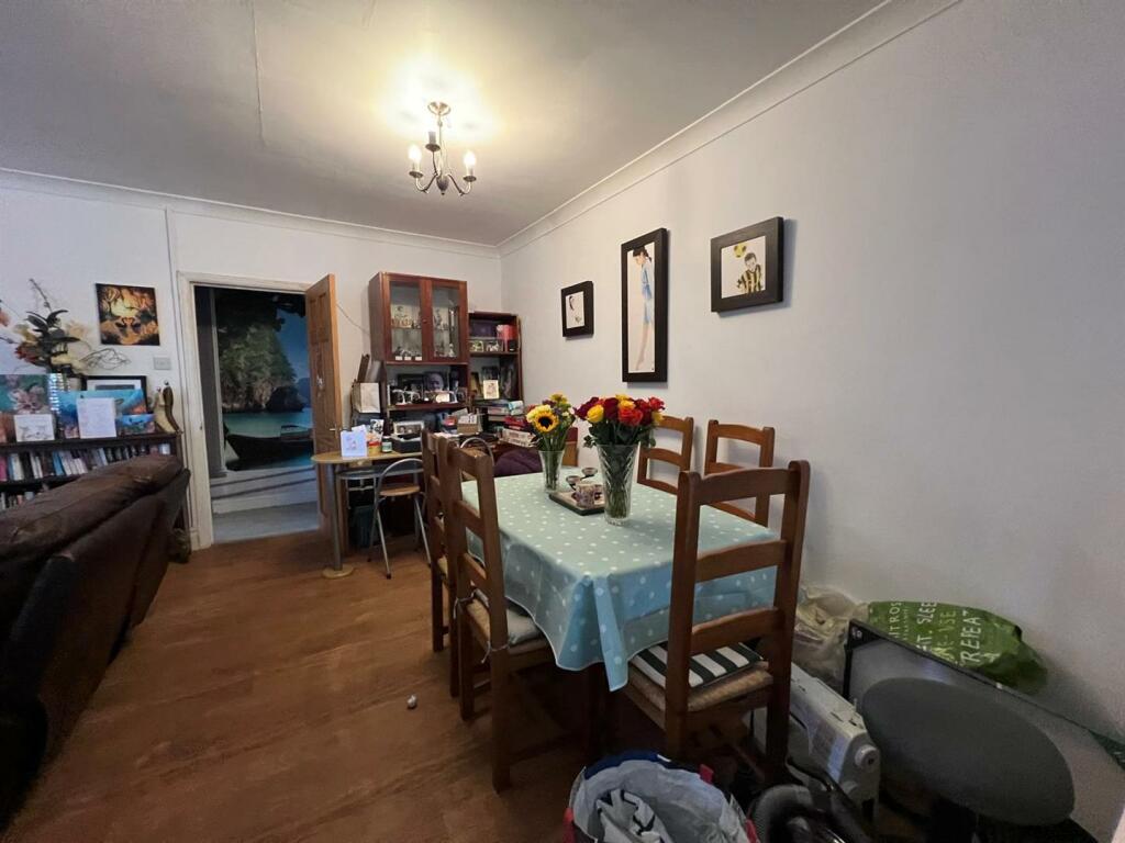 Additional property image - Mardley Avenue, Welwyn, Welwyn