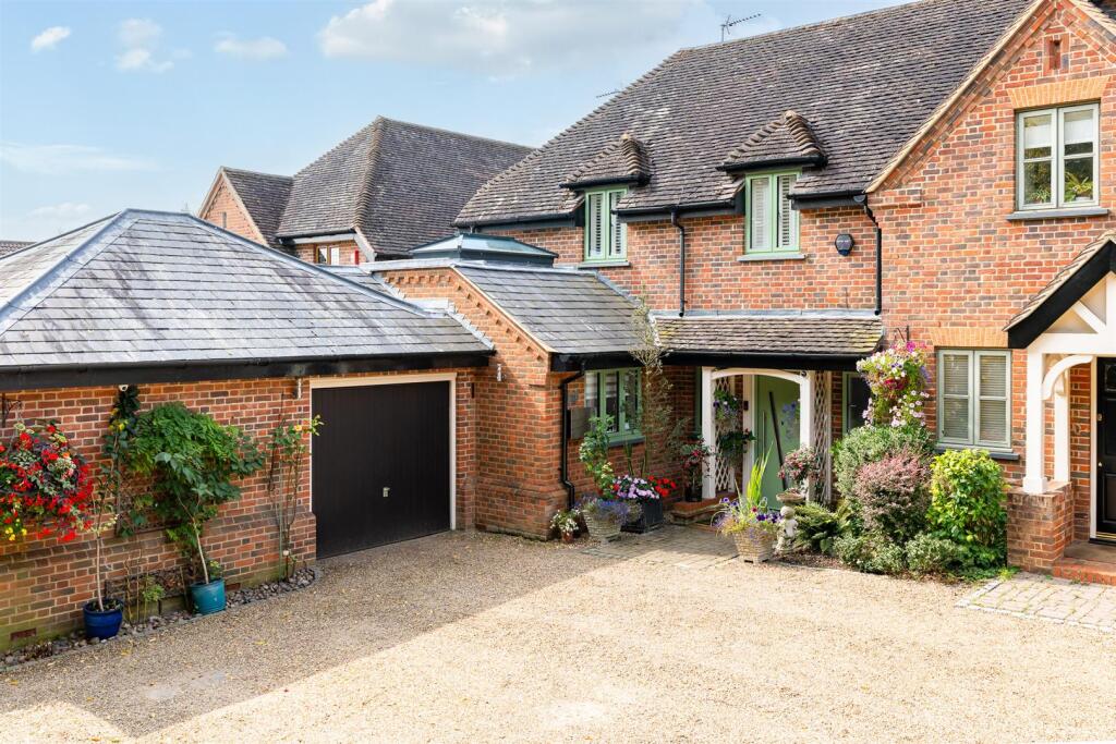 Main image of property: Church Gardens, KNEBWORTH