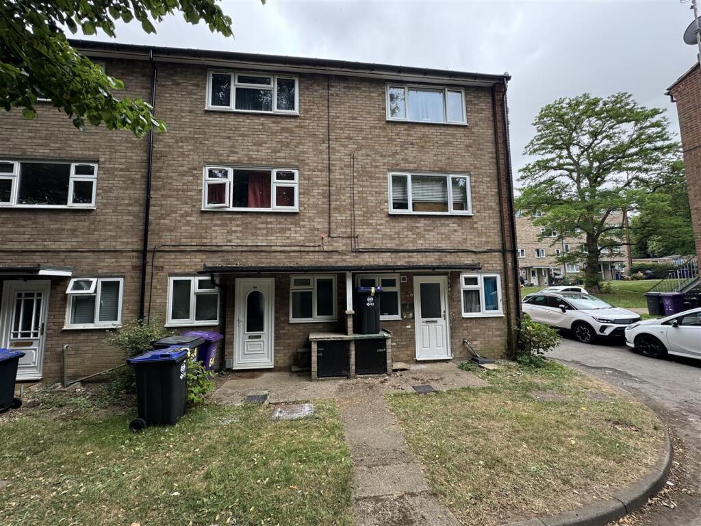 Main image of property: Haygarth, Knebworth