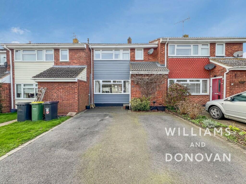 3 bedroom terraced house for sale in Rowan Way, Canewdon, SS4